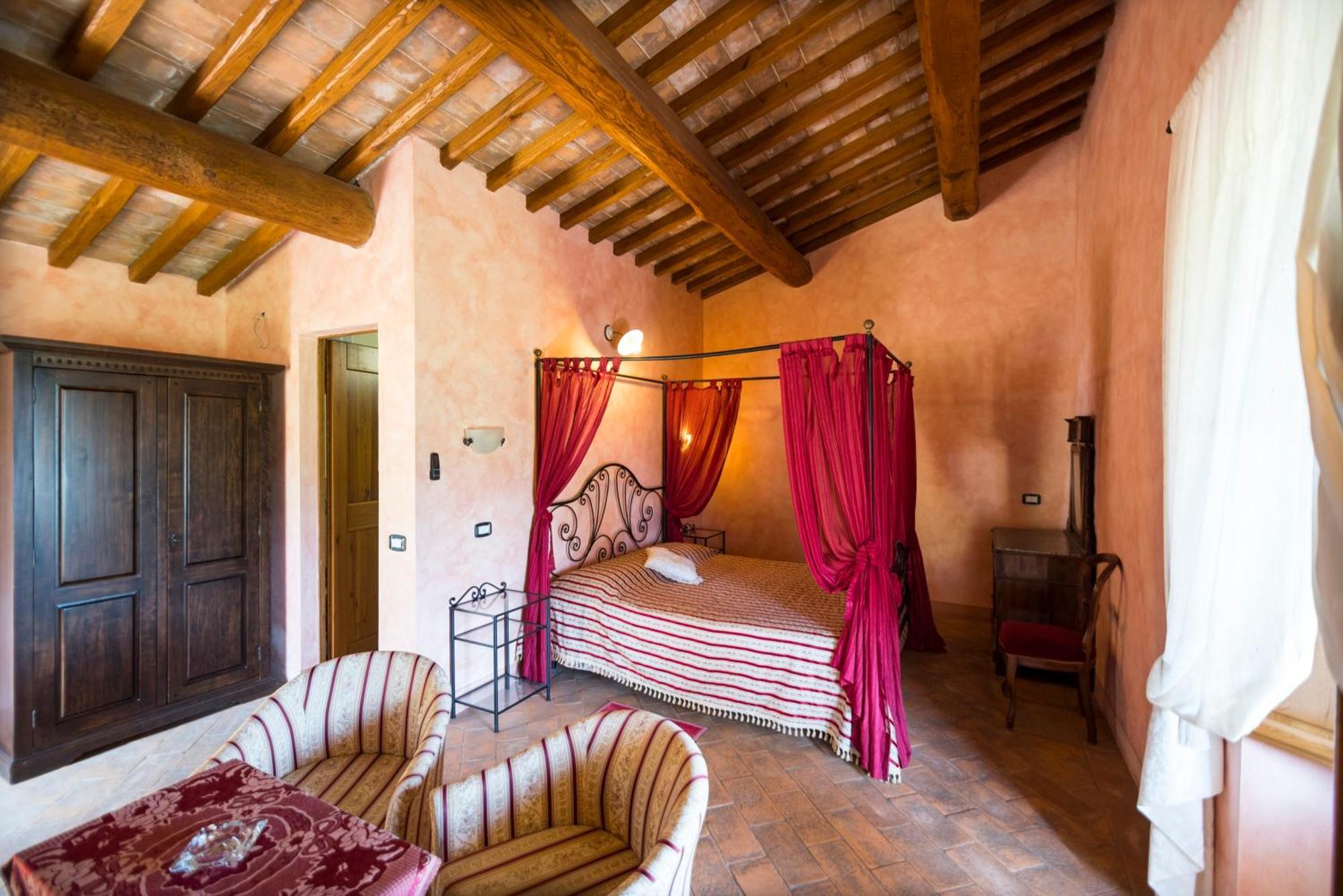 Agriturismo Il Serraglio Montepulciano Stazione Eksteriør billede